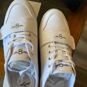 Creative Recreations size 10.5